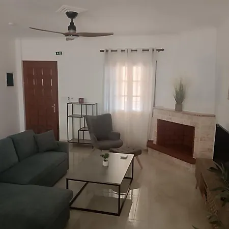 Hébergement de vacances Aura Ionis Spacious House With Amazing Views