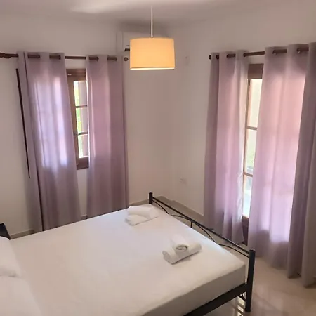 Aura Ionis Spacious House With Amazing Views Hébergement de vacances Divarata