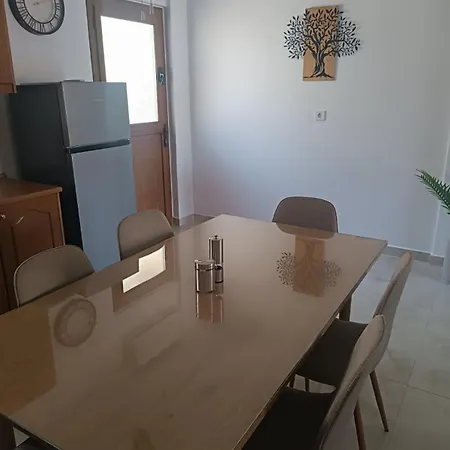 Vakantiehuis Aura Ionis Spacious House With Amazing Views